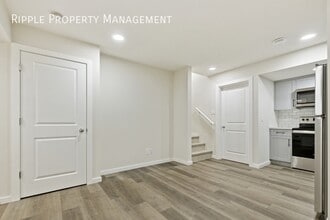 23 Heirloom Blvd SE in Calgary, AB - Building Photo - Building Photo