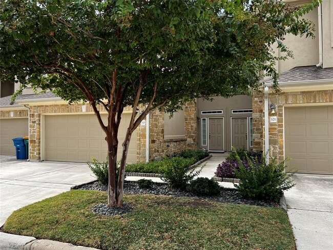 property at 1101 E Parmer Ln