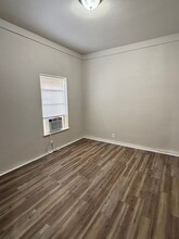 206 E Sabine St in Victoria, TX - Building Photo - Building Photo