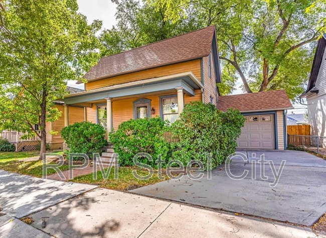 property at 512-512 1/2 W 10th St