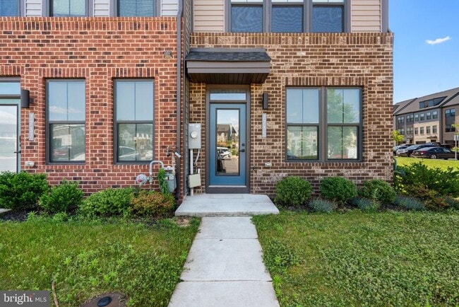 7735 Steatite Ln in Glen Burnie, MD - Building Photo - Building Photo