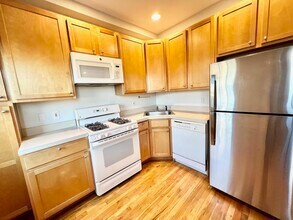 108 Monroe St in Hoboken, NJ - Building Photo - Building Photo