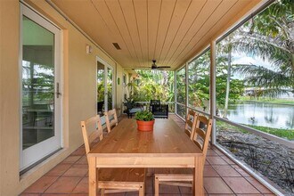 2717 SW 46th St in Fort Lauderdale, FL - Building Photo - Building Photo