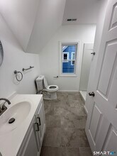 10 Cross St in Hamden, CT - Building Photo - Building Photo