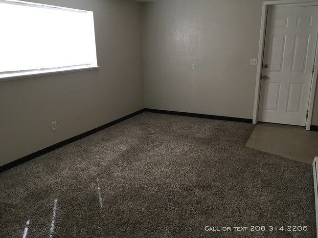 219 23rd Ave S in Nampa, ID - Building Photo - Building Photo