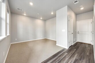 7030 Cumbria Ct in Castle Pines, CO - Building Photo - Building Photo