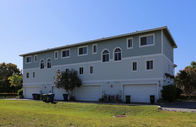 Wilton Walk Townhomes in Fort Lauderdale, FL - Foto de edificio - Building Photo