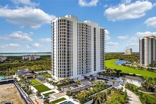 4810 Pelican Colony Blvd in Bonita Springs, FL - Building Photo