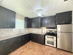 220 Willow St in Pensacola, FL - Building Photo - Building Photo