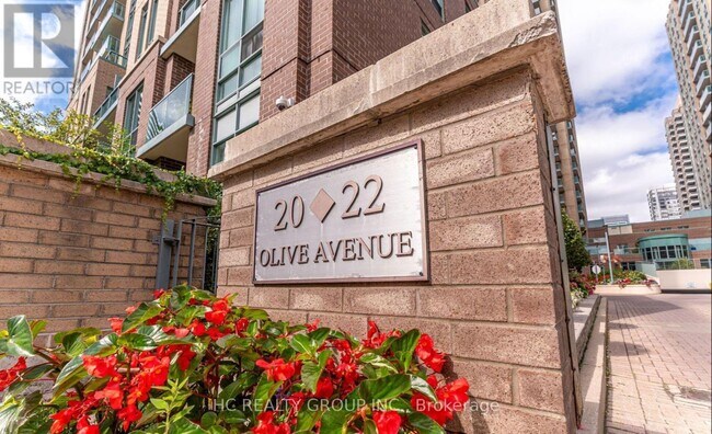 22 Olive Ave in Toronto, ON - Building Photo - Building Photo