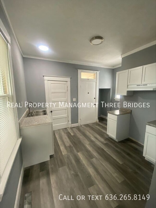 property at 3976 Burgen Ave