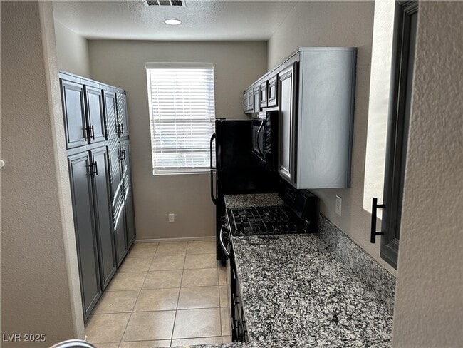 5265 Pendergrass St in North Las Vegas, NV - Building Photo - Building Photo