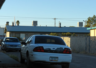 5750-5754 E 24th St in Tucson, AZ - Building Photo - Building Photo