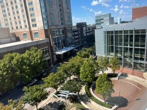 221 Market St, Unit Nauticus in Virginia Beach, VA - Foto de edificio - Building Photo