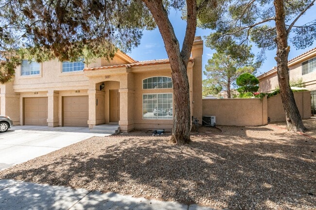 property at 2825 Dawn Crossing Dr