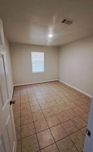 13703 Segrest Dr in Houston, TX - Building Photo - Building Photo