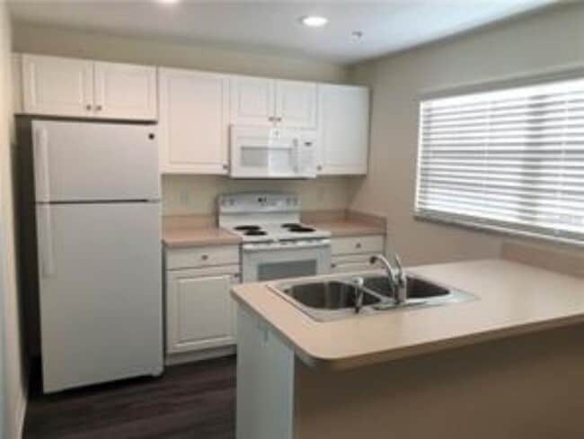 3601 Cypress Gardens Rd-Unit -15 in Winter Haven, FL - Foto de edificio - Building Photo