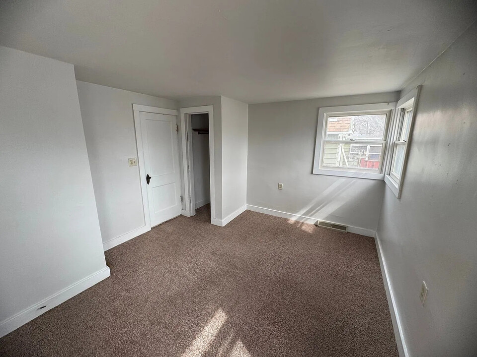 4408 17th Ave in Rock Island, IL - Building Photo