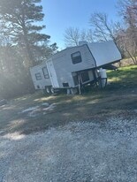 3270 King Charles Rd in Fayetteville, NC - Building Photo