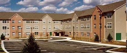 Meadow Creek Village in Auburn Hills, MI - Foto de edificio - Building Photo