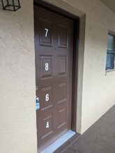 7864 Niagara Ave in Tampa, FL - Building Photo - Building Photo