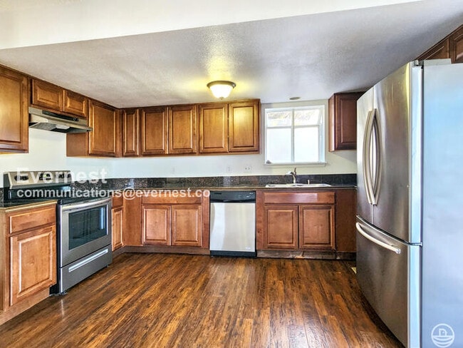811 S Rifle Way in Aurora, CO - Building Photo - Building Photo