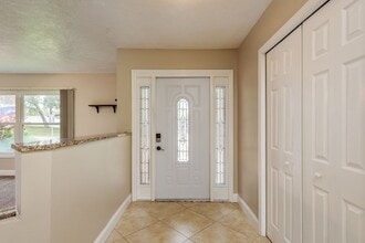 2827 Enisgrove Dr in Palm Harbor, FL - Building Photo - Building Photo