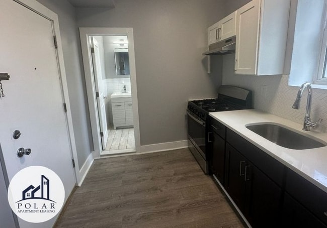 property at 618 S Orange Ave