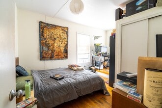 2 Hingham St in Cambridge, MA - Foto de edificio - Building Photo