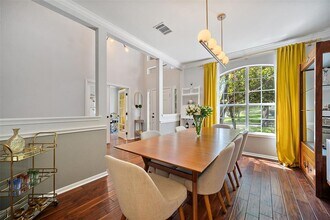 6915 Gentle Oak Dr in Austin, TX - Building Photo - Building Photo