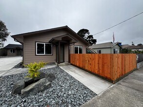 3216 California St in Eureka, CA - Building Photo - Building Photo