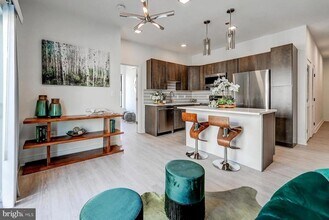 421 S Broadway in Baltimore, MD - Building Photo - Building Photo