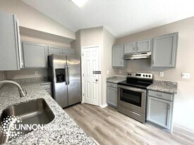 7235 Trifecta Ct in Harrisburg, NC - Building Photo