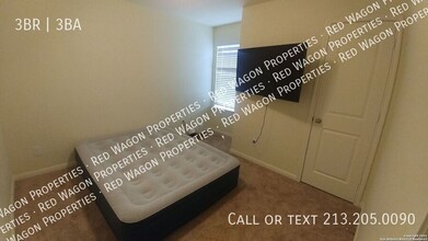 6739 Sabinal in San Antonio, TX - Building Photo - Building Photo