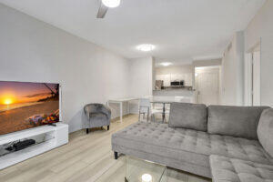 630 S Sapodilla Ave in West Palm Beach, FL - Building Photo - Building Photo