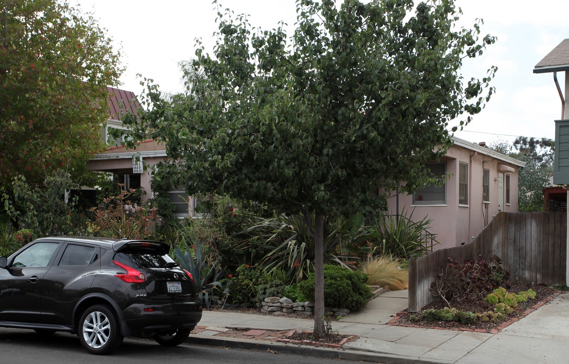 1437-1443 Essex St in San Diego, CA - Foto de edificio