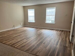 203 Bourbon St in Bossier City, LA - Foto de edificio - Building Photo