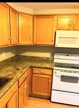 108 Heather Ridge in Shelton, CT - Building Photo - Building Photo