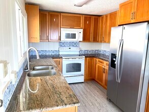 3538 Puuku Mauka Dr in Honolulu, HI - Building Photo - Building Photo