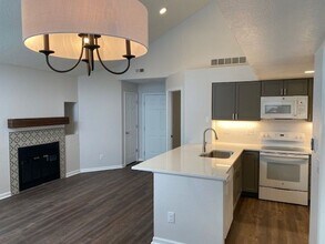 4883 White Rock Cir in Boulder, CO - Building Photo - Building Photo