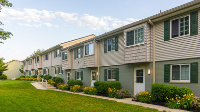 Rustic Village Apartments & Townhomes in Clayton, NJ - Building Photo - Building Photo