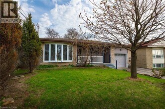281 Dixon St in Kitchener, ON - Building Photo - Building Photo