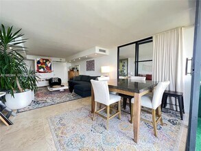 780 NE 69th St, Unit 2503 in Miami, FL - Foto de edificio - Building Photo