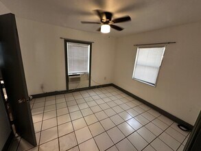 1418 SW 27th St in Fort Lauderdale, FL - Building Photo - Building Photo