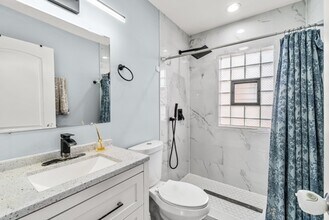 5205 S Luna Ave in Chicago, IL - Building Photo - Building Photo