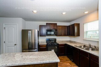 9807 Spotted Rose in San Antonio, TX - Foto de edificio - Building Photo