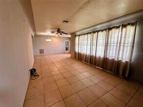 1738 Tyrone Blvd N in St. Petersburg, FL - Building Photo - Building Photo