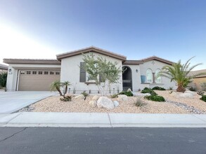 73670 Kandinsky Way in Palm Desert, CA - Foto de edificio - Building Photo