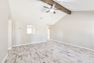 8046 Split Pine Dr in Houston, TX - Building Photo - Building Photo