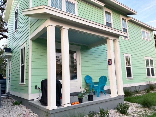 867 SW 5th Terrace in Gainesville, FL - Building Photo - Building Photo